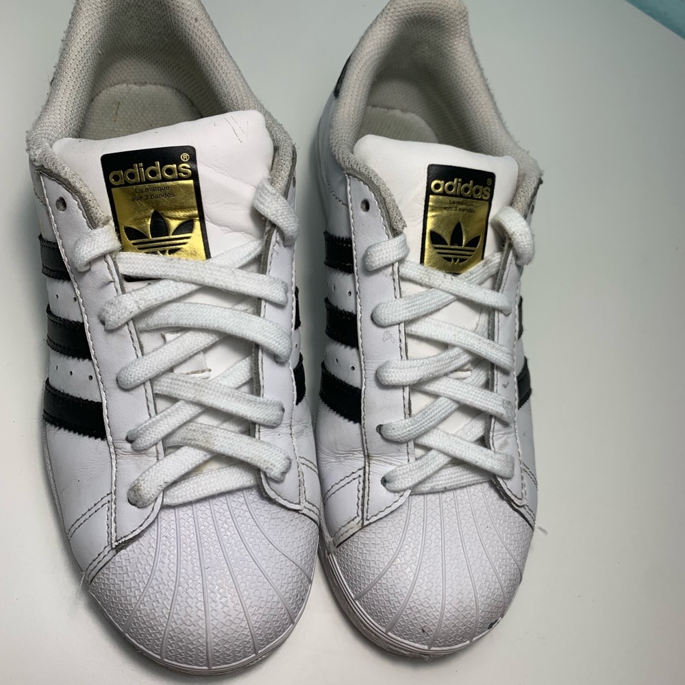 Adidas Superstar Sneakers